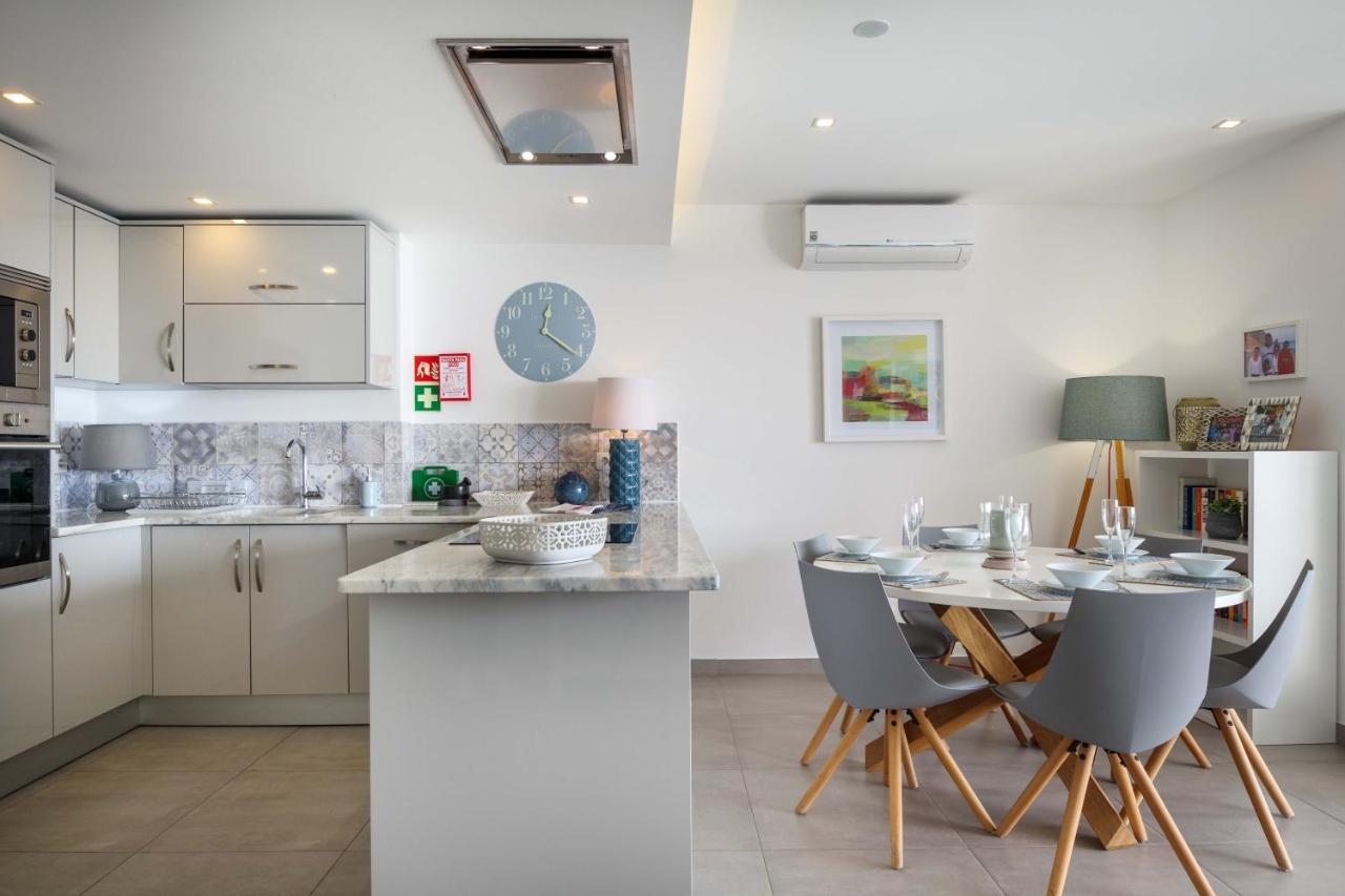 Waterside 3 Bedroom Sea View Luz Dış mekan fotoğraf
